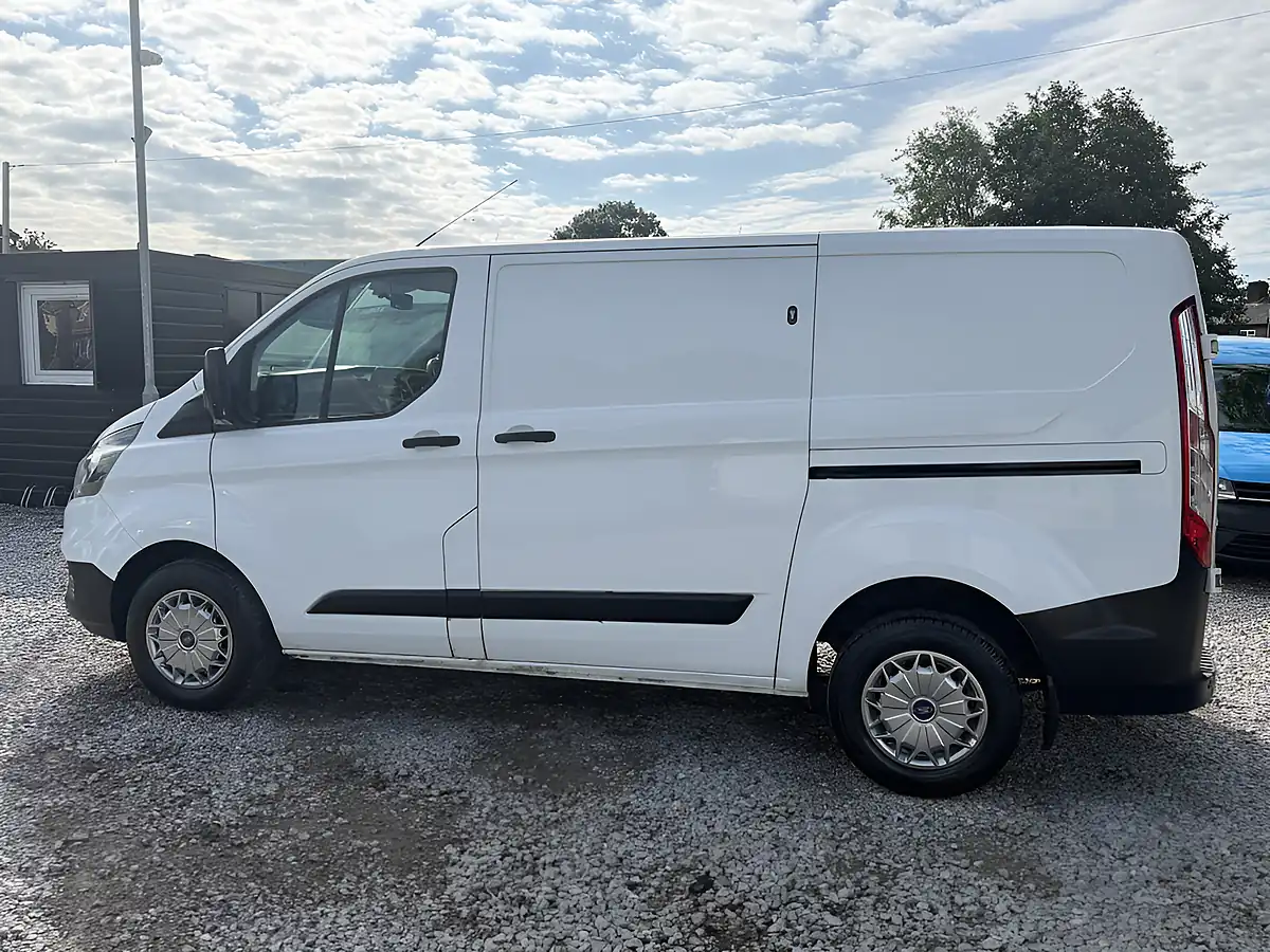 Used 2021 Ford Transit Custom Leader L1H1 (swb) White - Interior and Exterior details 6