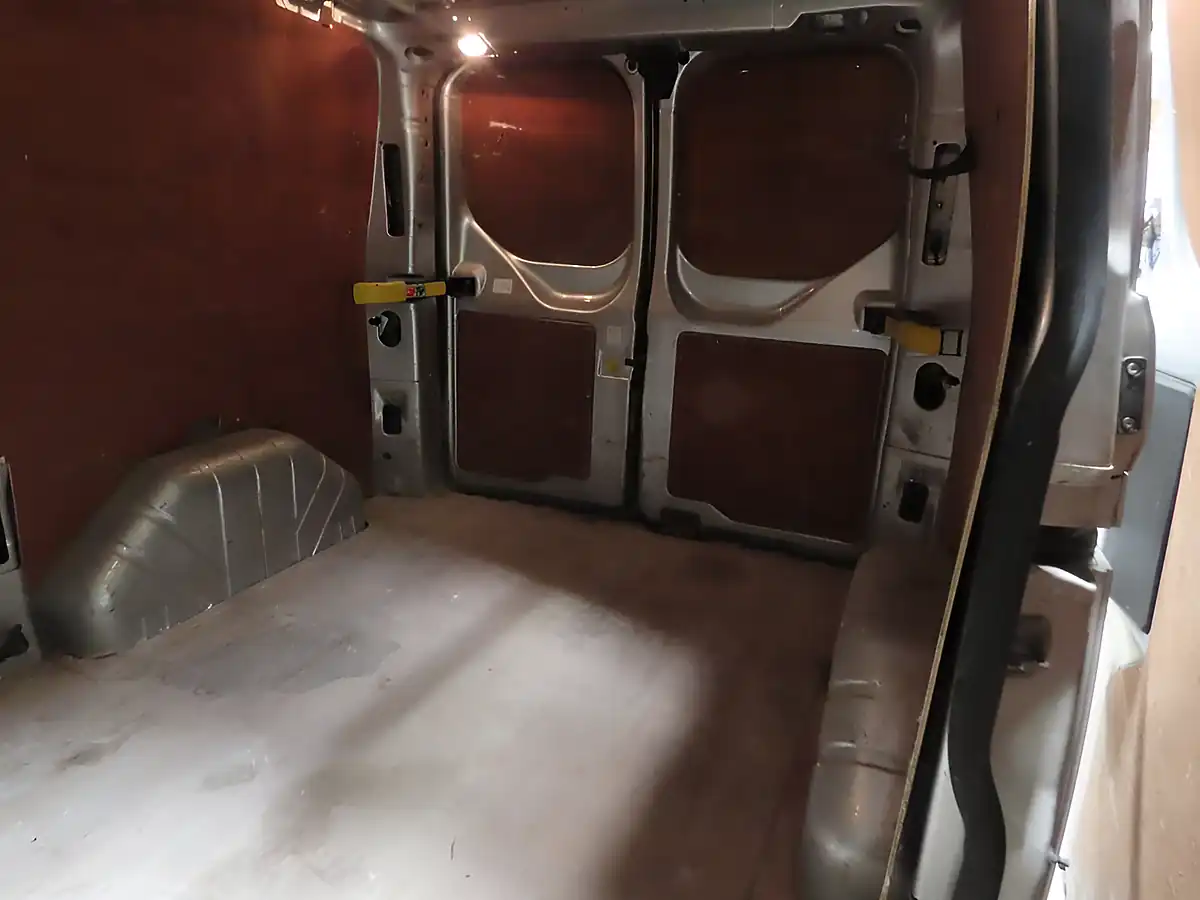 Used 2021 Ford Transit Custom Leader Silver - Interior and Exterior details 7