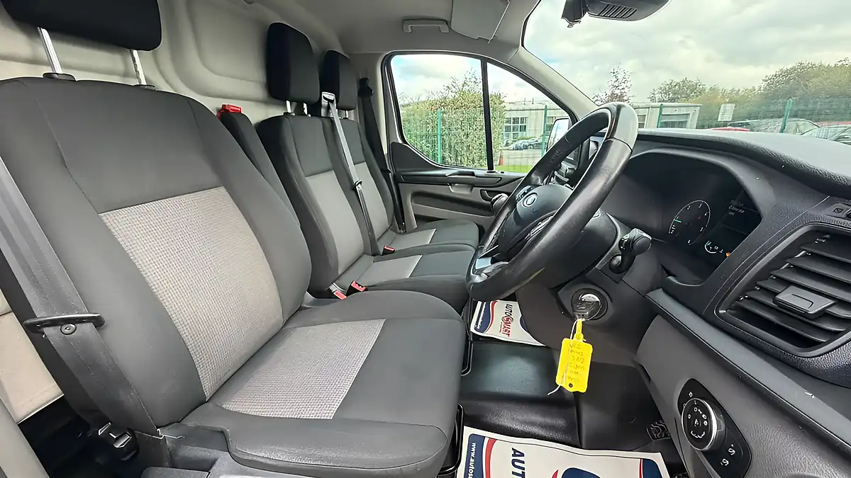 Used 2021 Ford Transit Custom Leader Silver - Interior and Exterior details 14