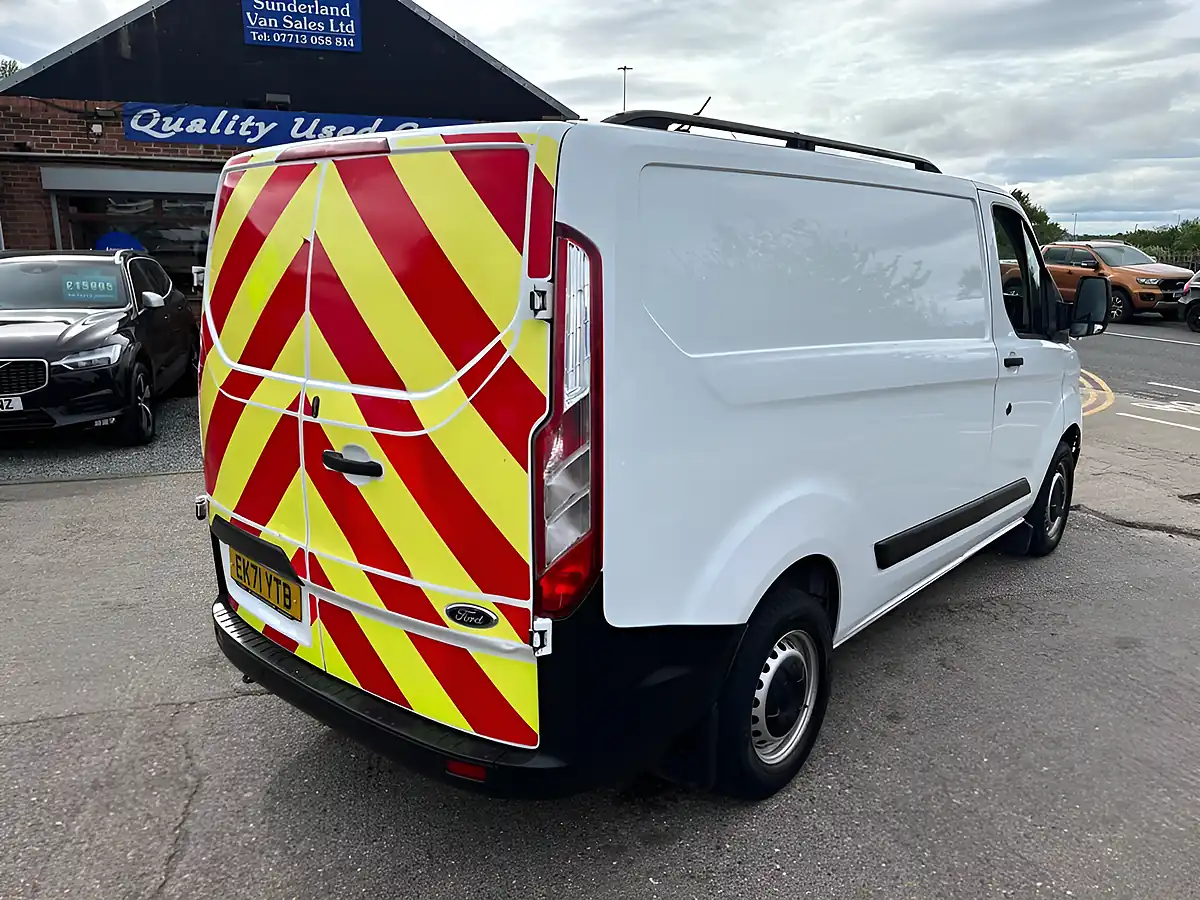 Used 2021 Ford Transit Custom Leader White - Interior and Exterior details 11