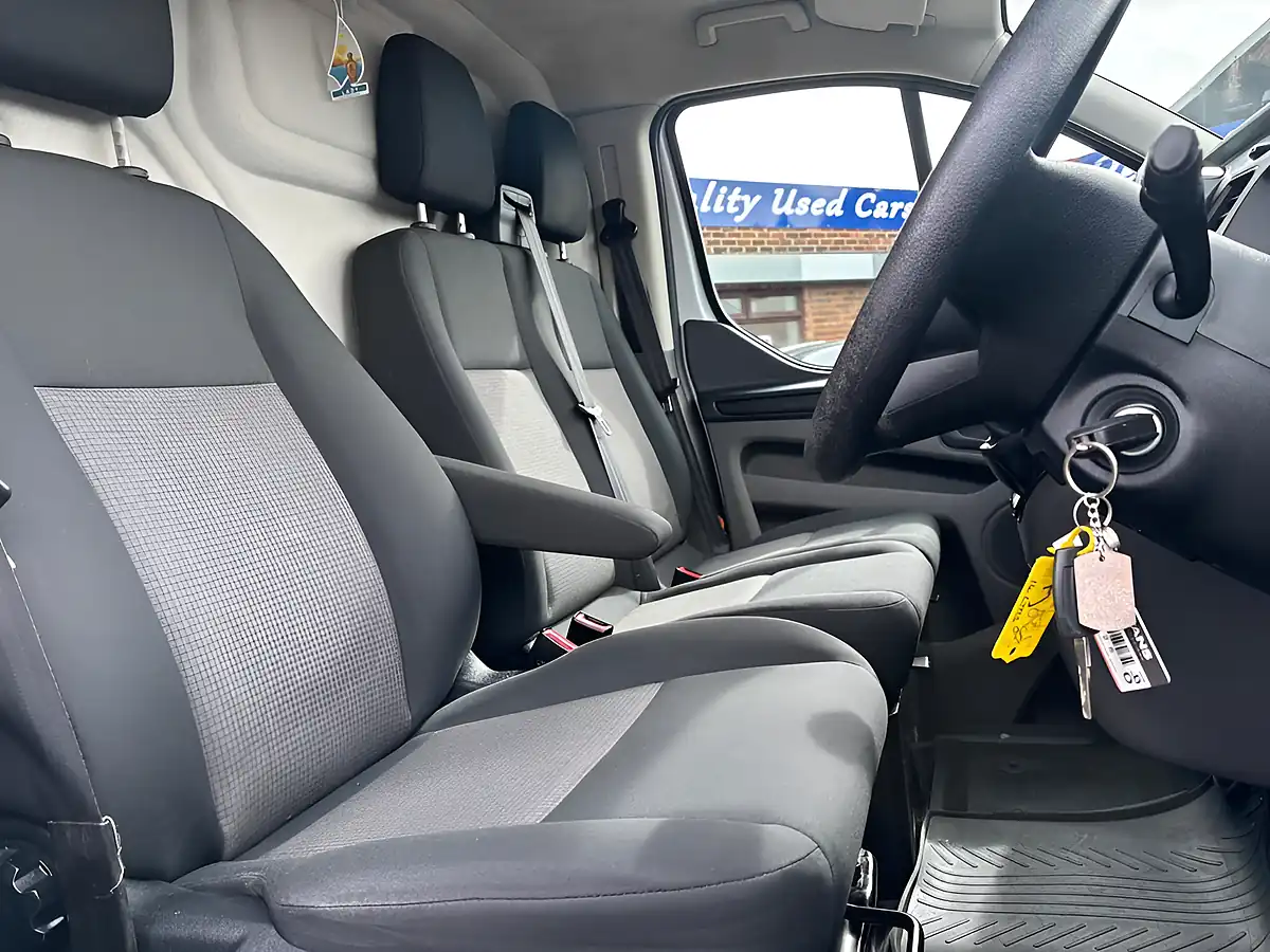Used 2021 Ford Transit Custom Leader White - Interior and Exterior details 15