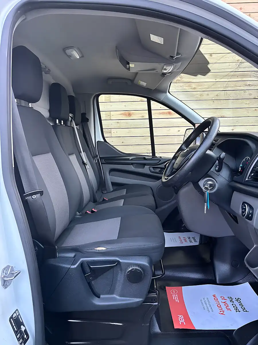 Used 2021 Ford Transit Custom Leader White - Interior and Exterior details 9