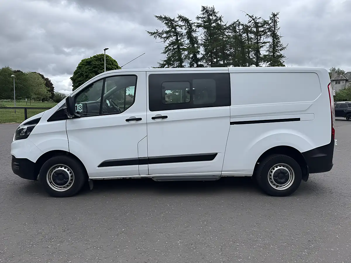 Used 2021 Ford Transit Custom Leader White - Interior and Exterior details 4