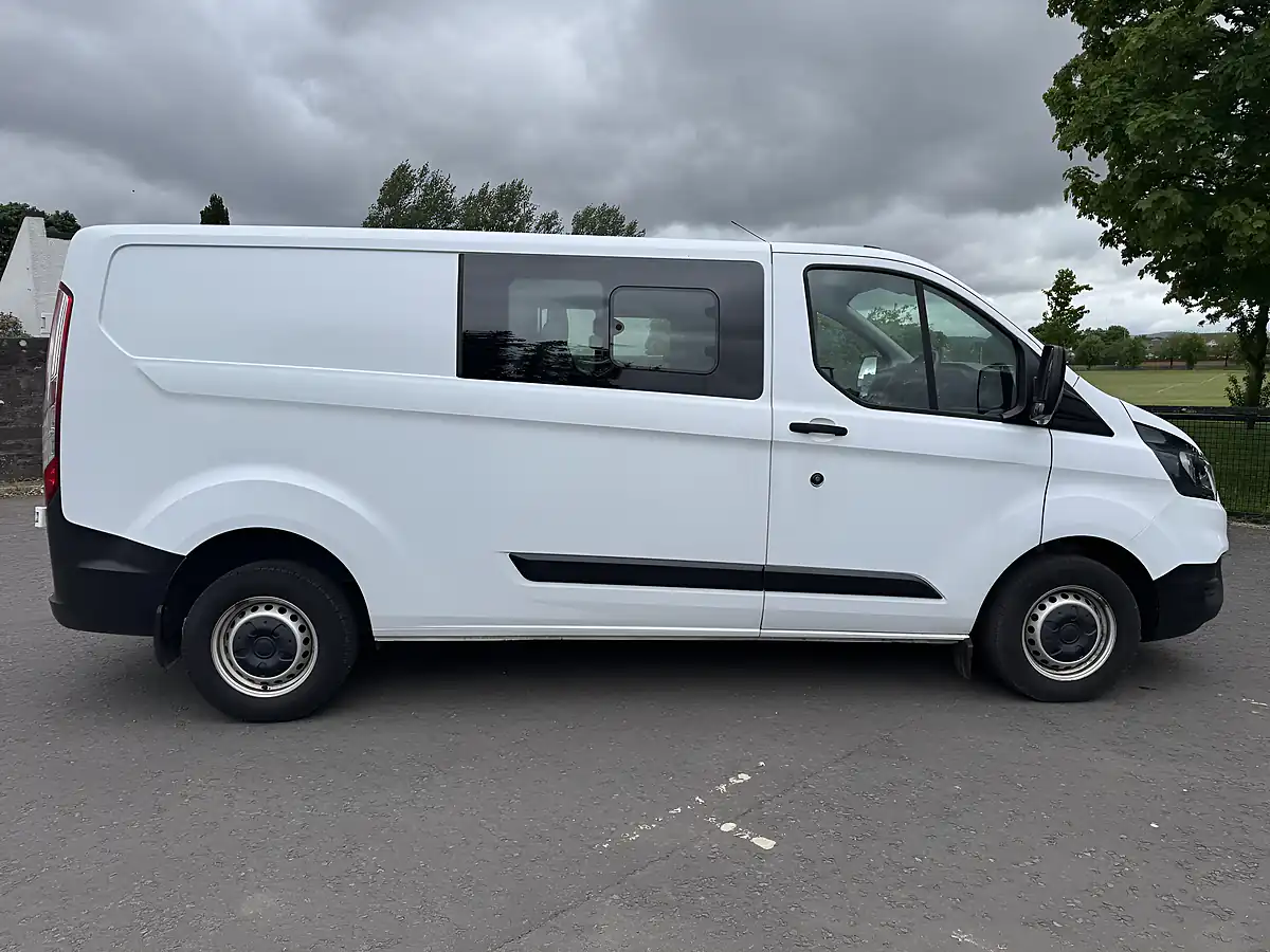 Used 2021 Ford Transit Custom Leader White - Interior and Exterior details 8