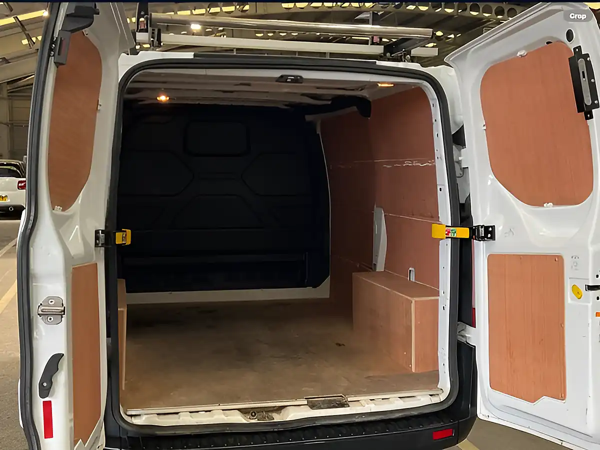 Used 2021 Ford Transit Custom Leader White - Interior and Exterior details 6