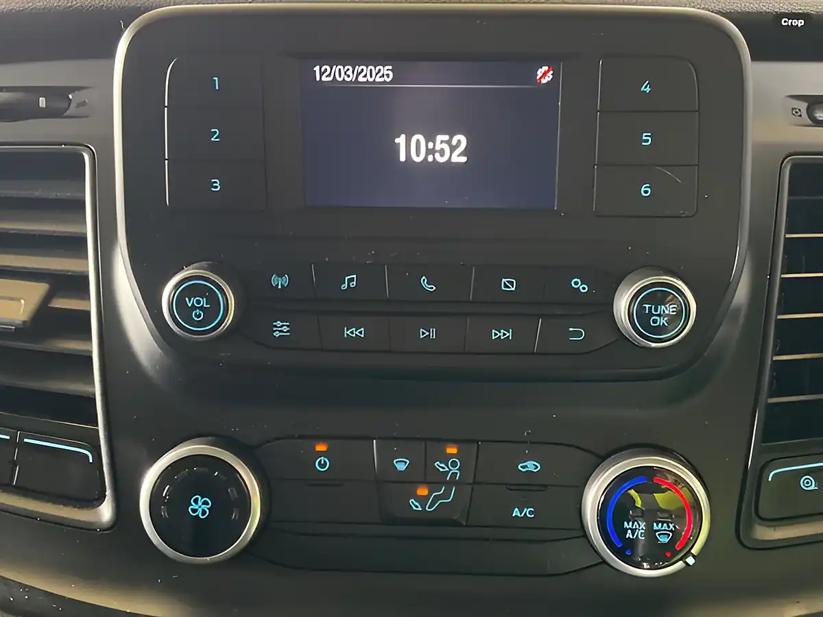 Used 2021 Ford Transit Custom Leader White - Interior and Exterior details 9
