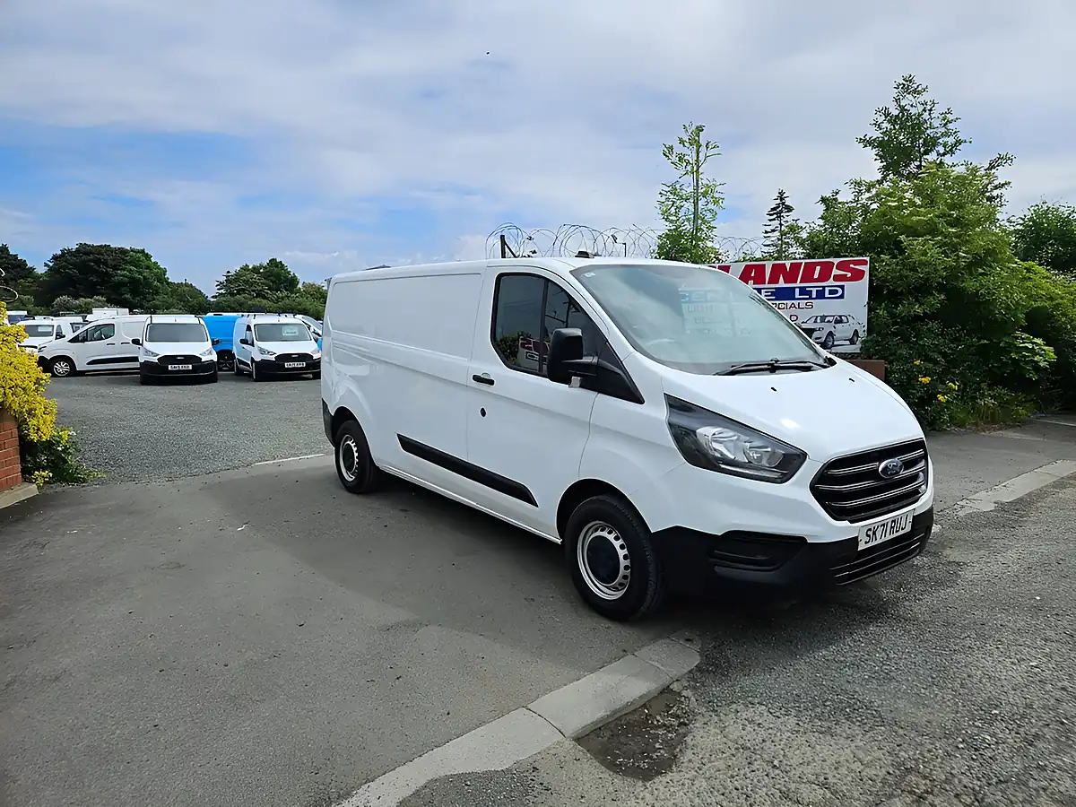 Used 2021 Ford Transit Custom Leader White - Front View