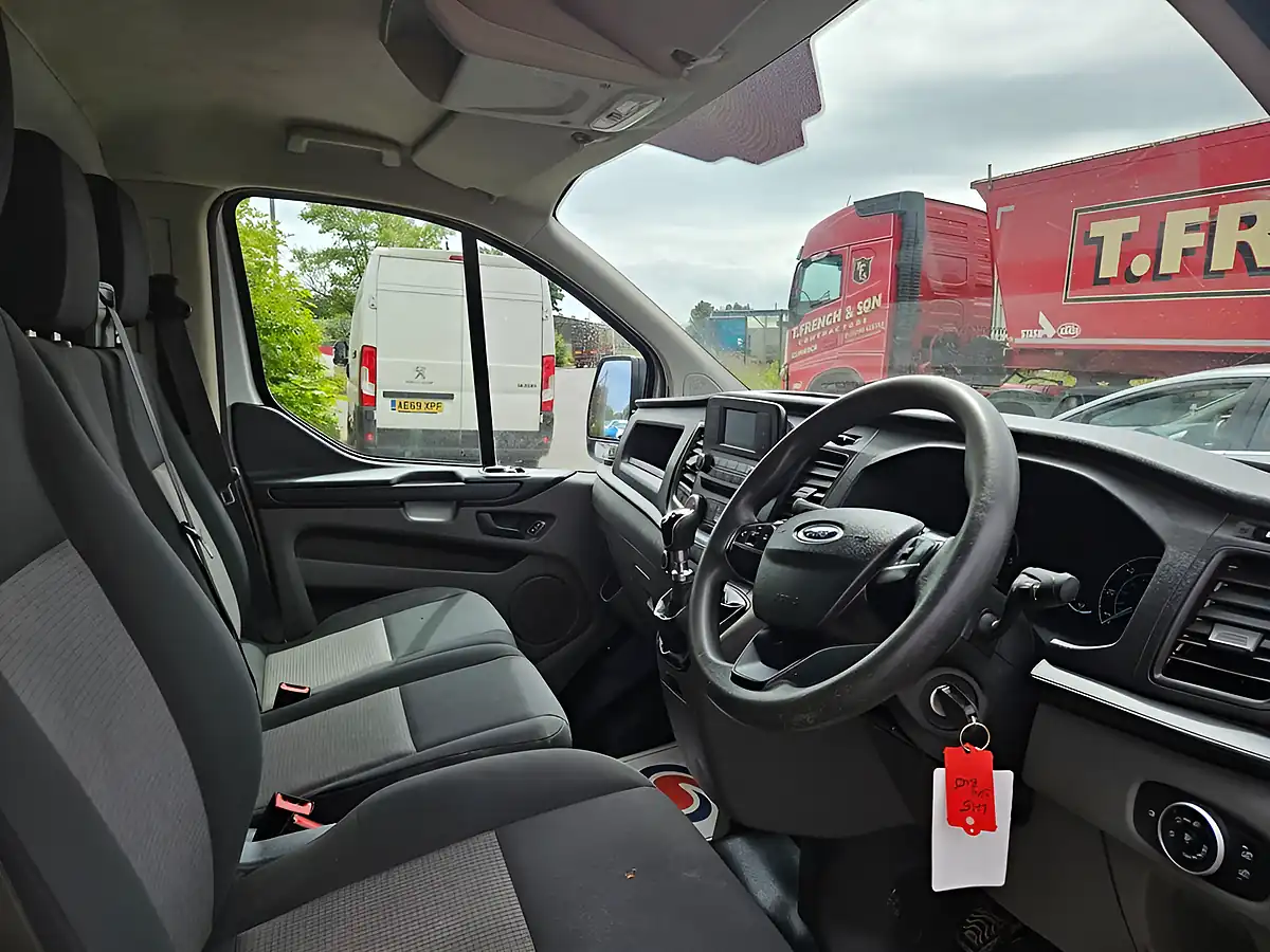 Used 2021 Ford Transit Custom Leader White - Interior and Exterior details 11