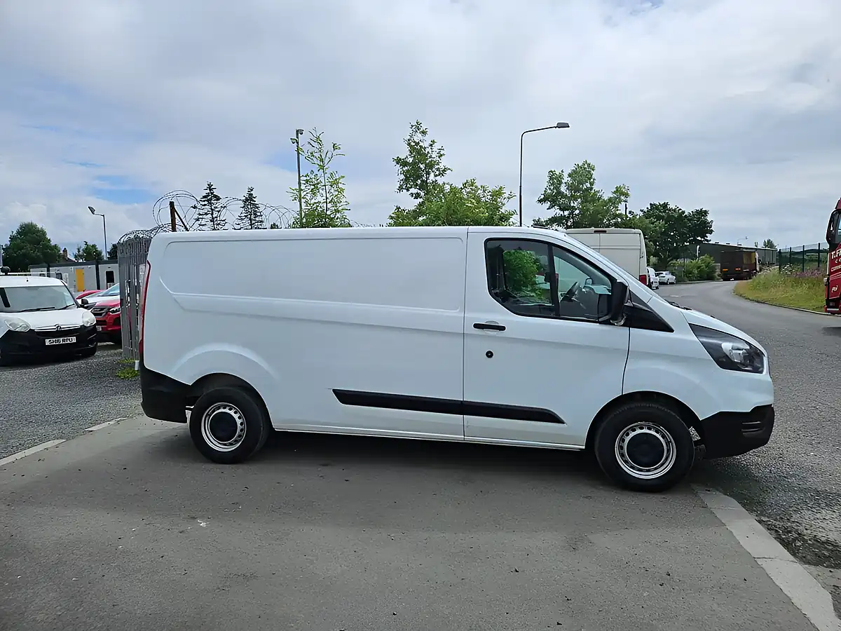 Used 2021 Ford Transit Custom Leader White - Interior and Exterior details 2