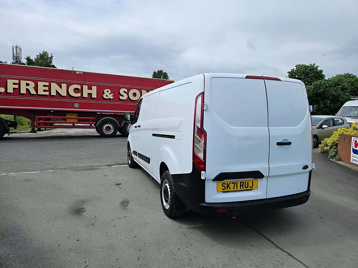 Used 2021 Ford Transit Custom Leader White - Interior and Exterior details 6