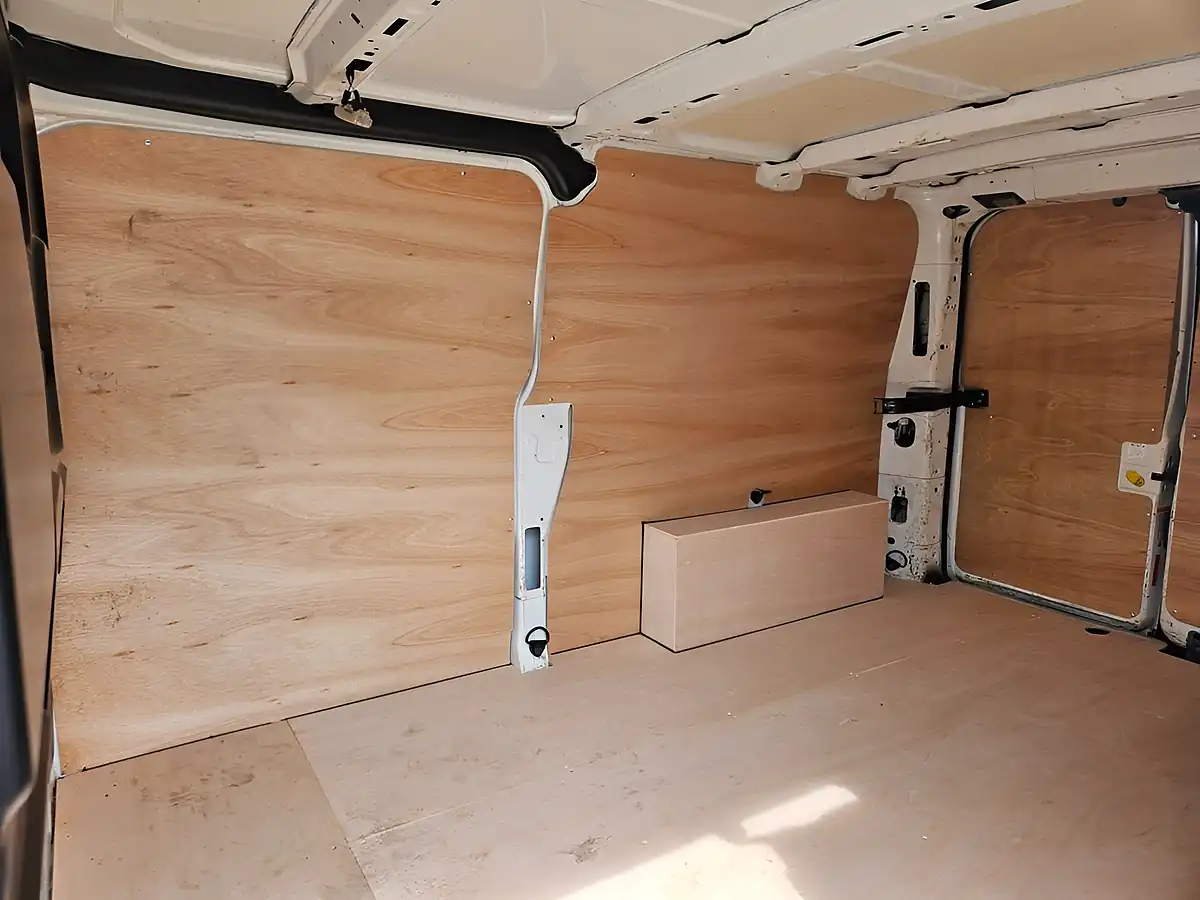 Used 2021 Ford Transit Custom Leader White - Interior and Exterior details 9