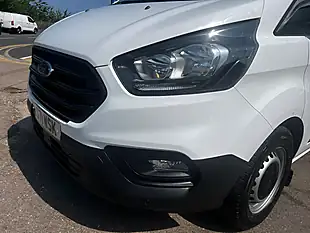 Used 2021 Ford Transit Custom Leader White - Interior and Exterior details 9