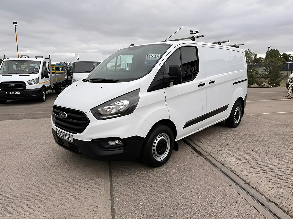 Used 2021 Ford Transit Custom Leader White - Interior and Exterior details 11