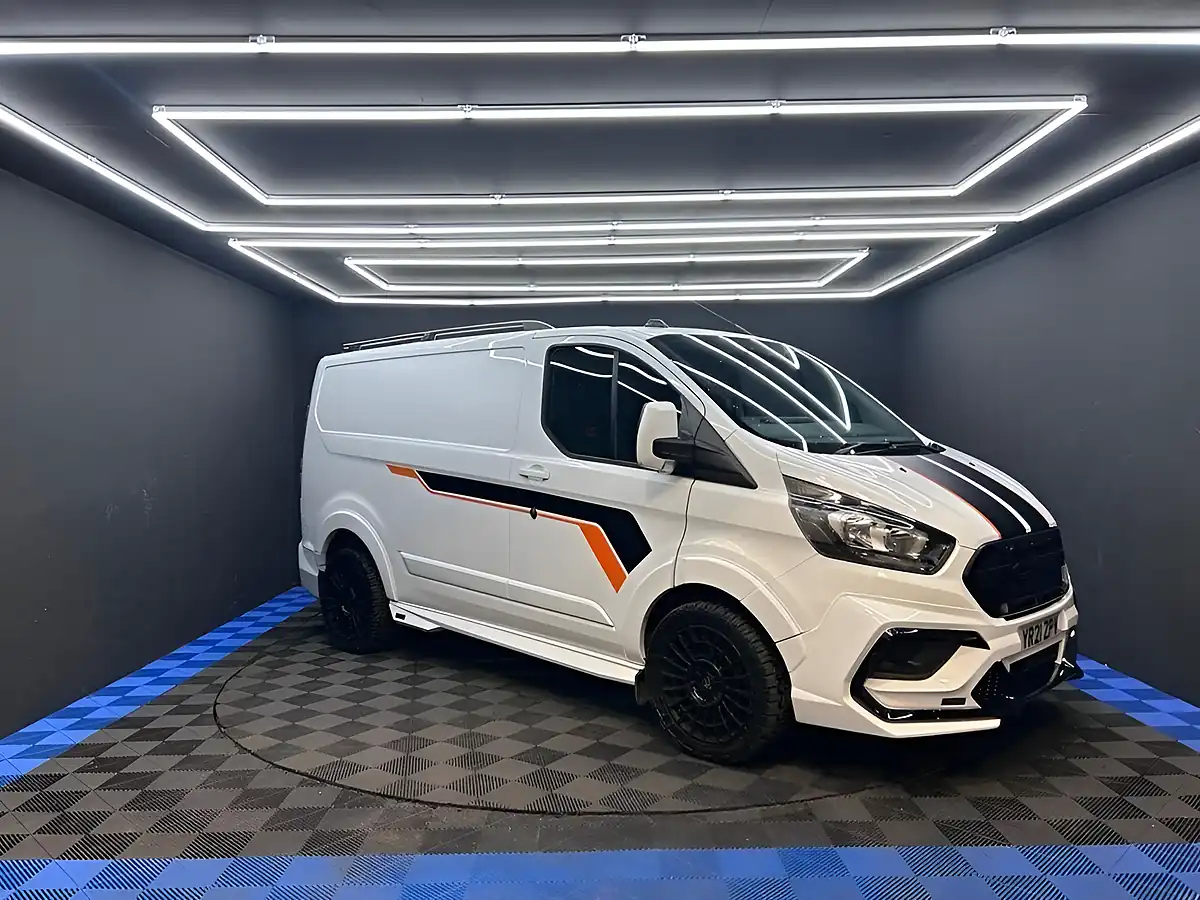 Used 2021 Ford Transit Custom Leader White - Front View