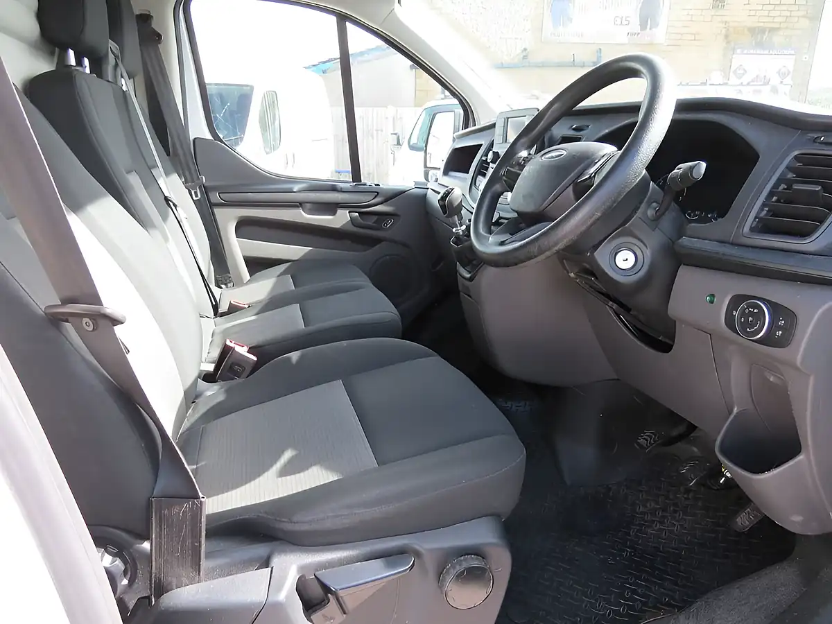 Used 2021 Ford Transit Custom Leader White - Interior and Exterior details 3