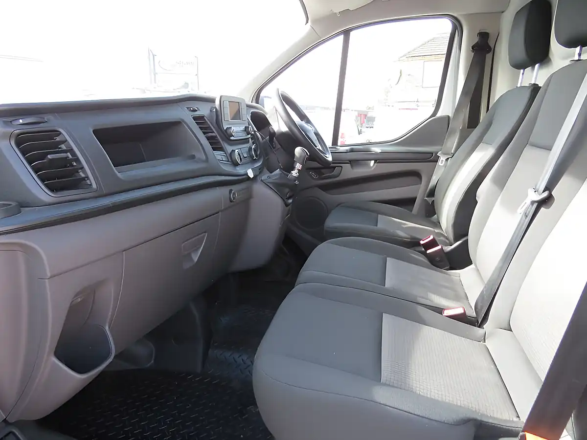 Used 2021 Ford Transit Custom Leader White - Interior and Exterior details 8