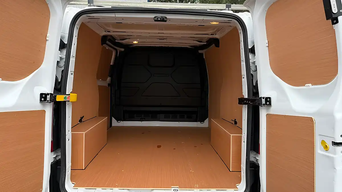 Used 2021 Ford Transit Custom Leader White - Interior and Exterior details 11