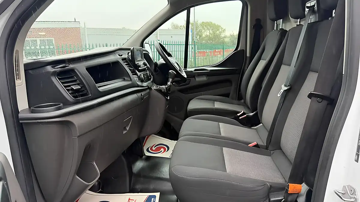 Used 2021 Ford Transit Custom Leader White - Interior and Exterior details 18