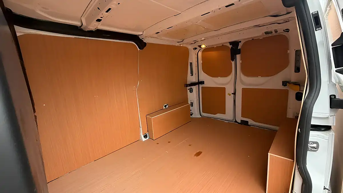 Used 2021 Ford Transit Custom Leader White - Interior and Exterior details 6