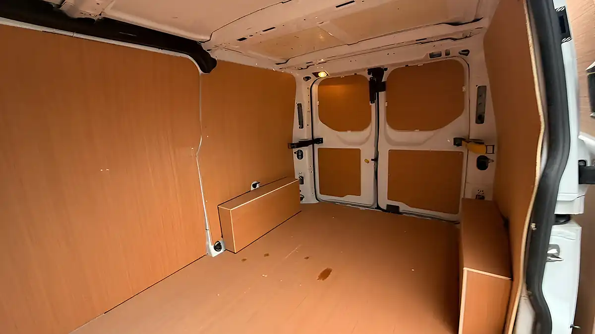 Used 2021 Ford Transit Custom Leader White - Interior and Exterior details 7