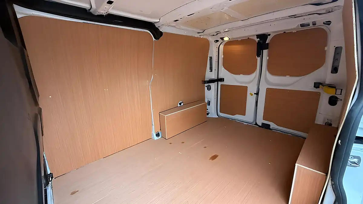 Used 2021 Ford Transit Custom Leader White - Interior and Exterior details 8