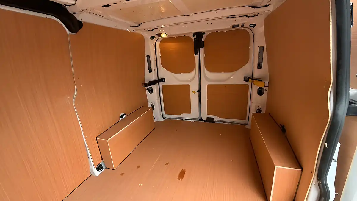 Used 2021 Ford Transit Custom Leader White - Interior and Exterior details 9