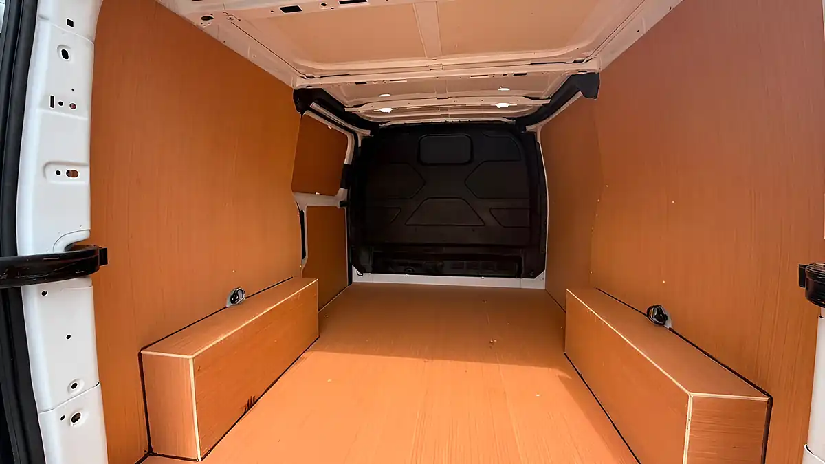 Used 2021 Ford Transit Custom Leader White - Interior and Exterior details 11