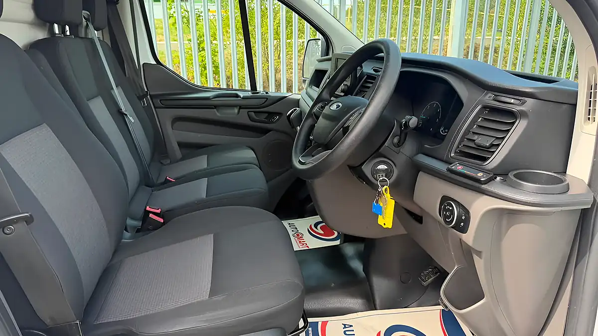Used 2021 Ford Transit Custom Leader White - Interior and Exterior details 13