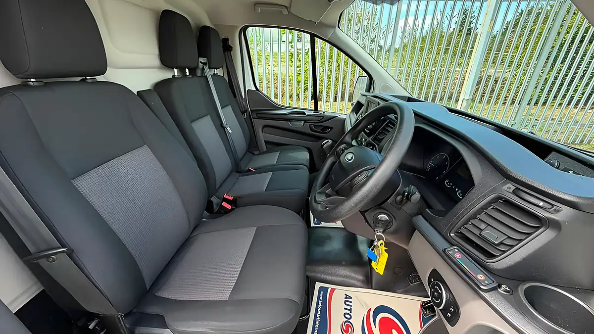 Used 2021 Ford Transit Custom Leader White - Interior and Exterior details 14