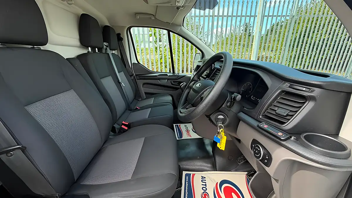 Used 2021 Ford Transit Custom Leader White - Interior and Exterior details 15