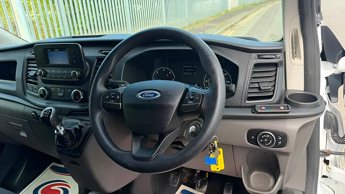 Used 2021 Ford Transit Custom Leader White - Interior and Exterior details 17