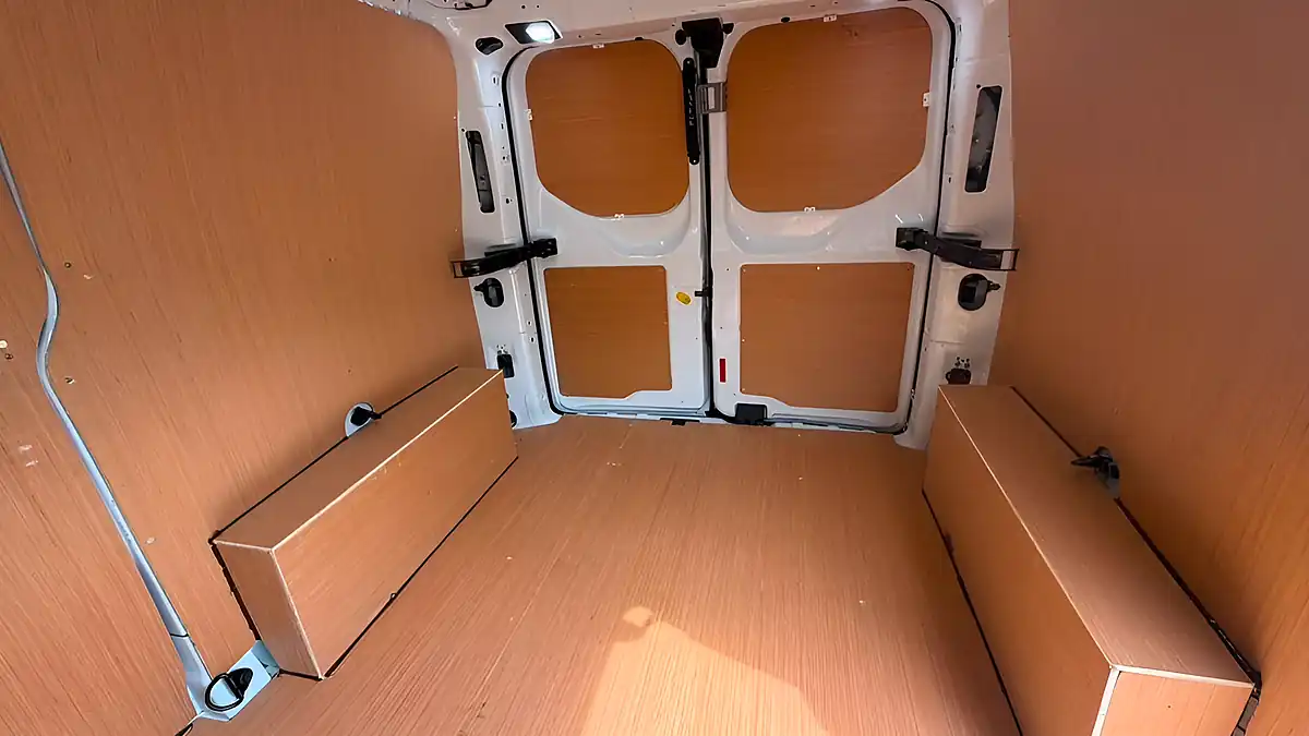 Used 2021 Ford Transit Custom Leader White - Interior and Exterior details 9