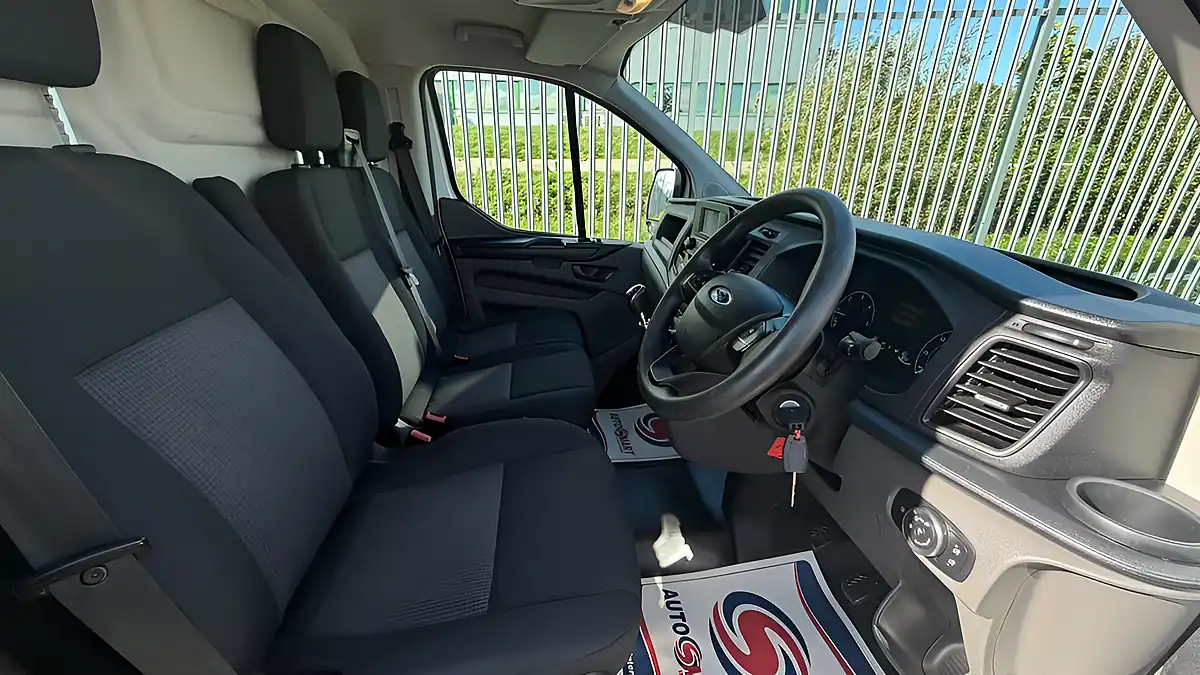 Used 2021 Ford Transit Custom Leader White - Interior and Exterior details 14