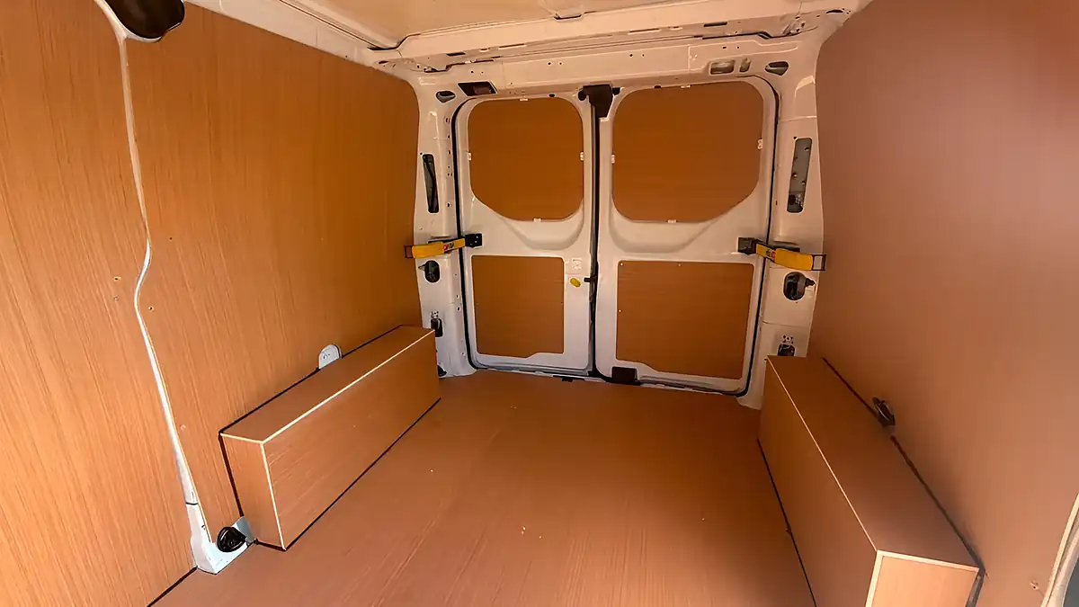 Used 2021 Ford Transit Custom Leader White - Interior and Exterior details 9