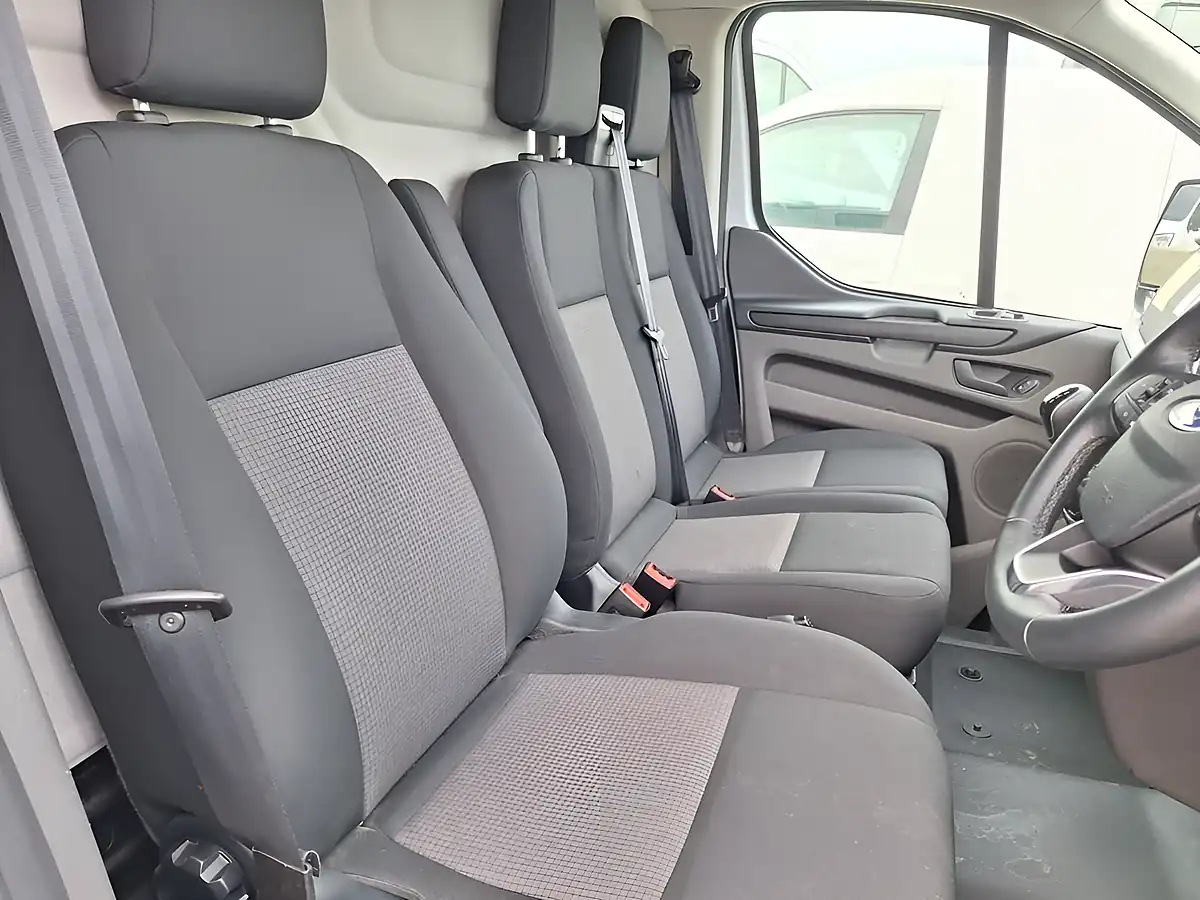 Used 2021 Ford Transit Custom Leader White - Interior and Exterior details 10