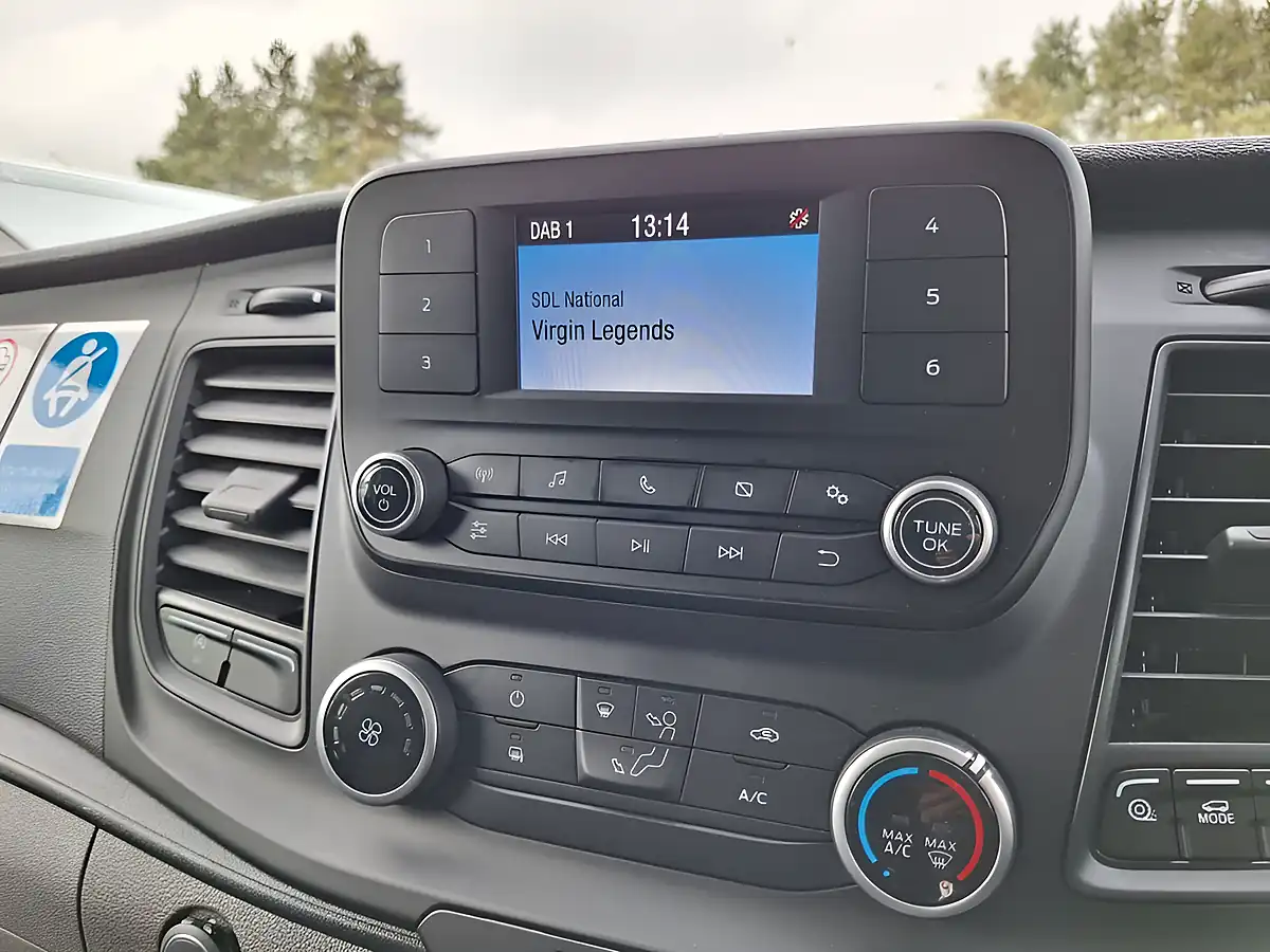 Used 2021 Ford Transit Custom Leader White - Interior and Exterior details 14
