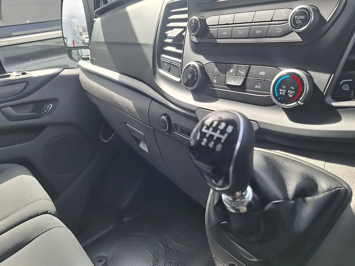 Used 2021 Ford Transit Custom Leader White - Interior and Exterior details 16