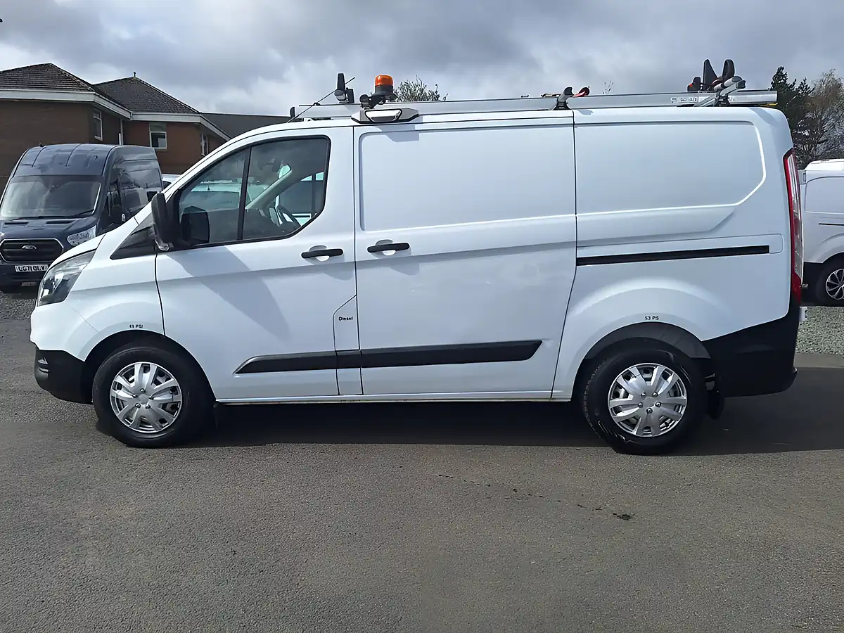 Used 2021 Ford Transit Custom Leader White - Interior and Exterior details 7