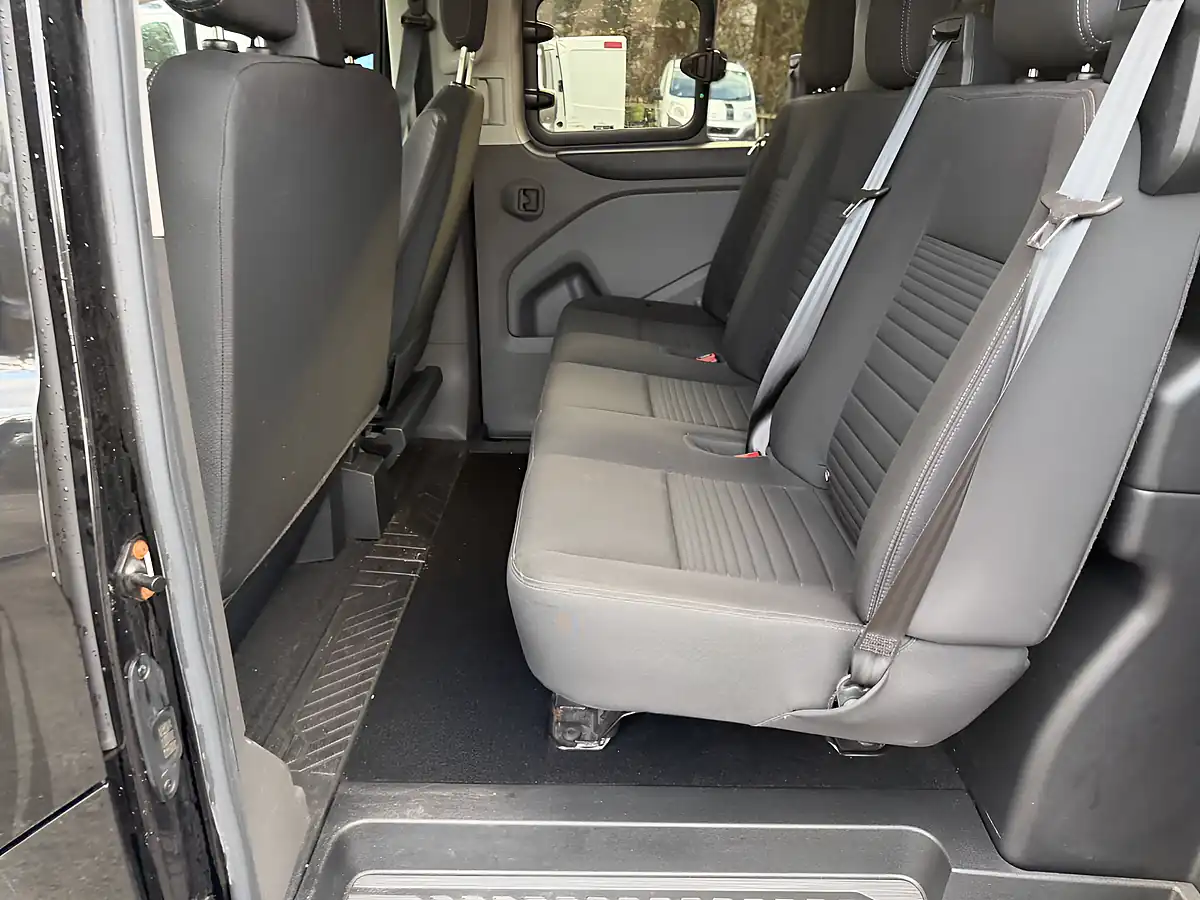 Used 2021 Ford Transit Custom Limited Black - Interior and Exterior details 17