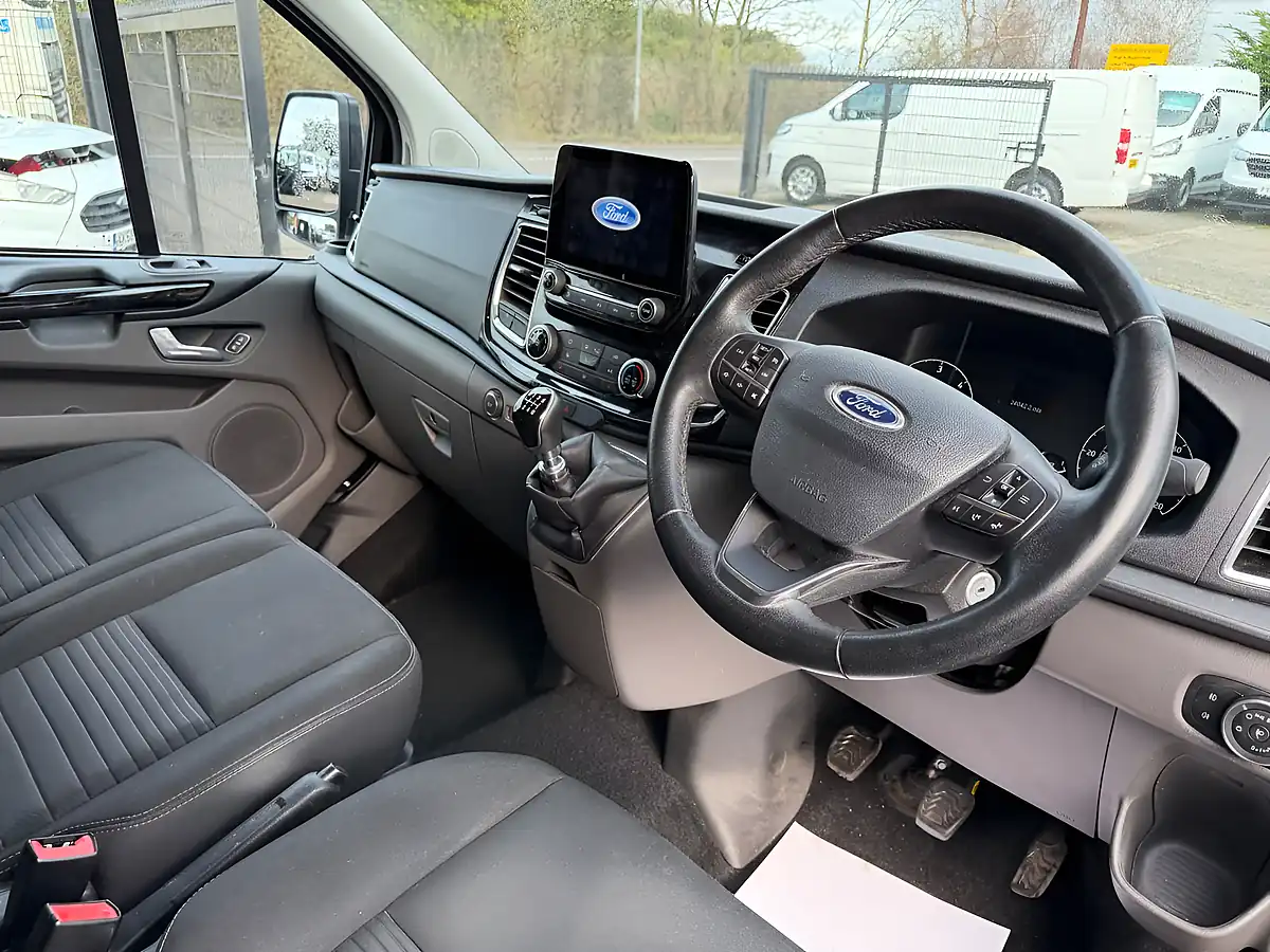 Used 2021 Ford Transit Custom Limited Black - Interior and Exterior details 3