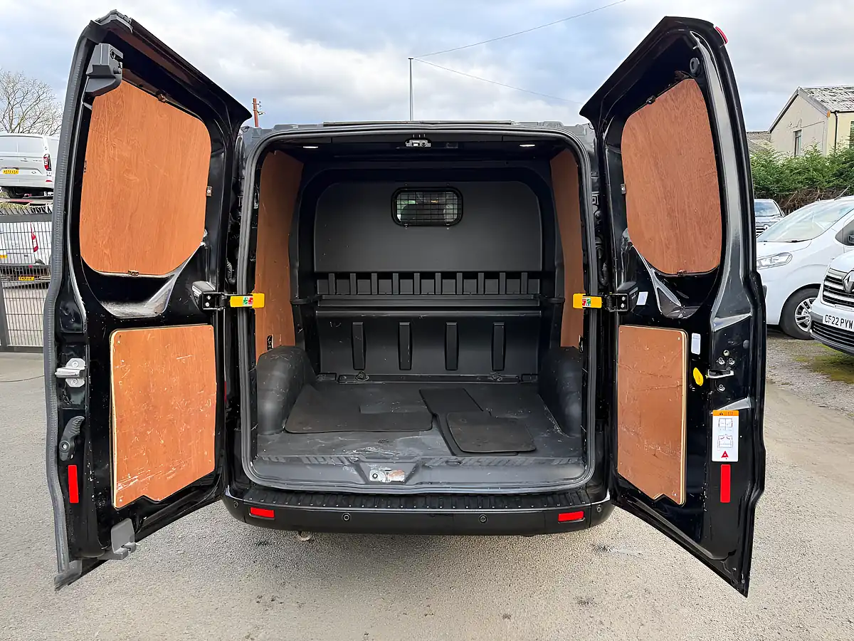 Used 2021 Ford Transit Custom Limited Black - Interior and Exterior details 6