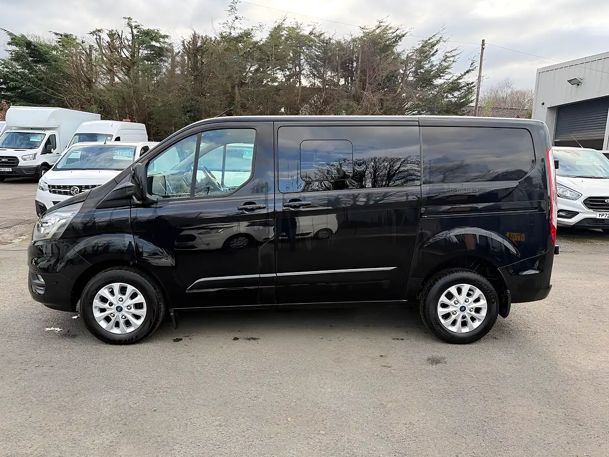 Used 2021 Ford Transit Custom Limited Black - Interior and Exterior details 8
