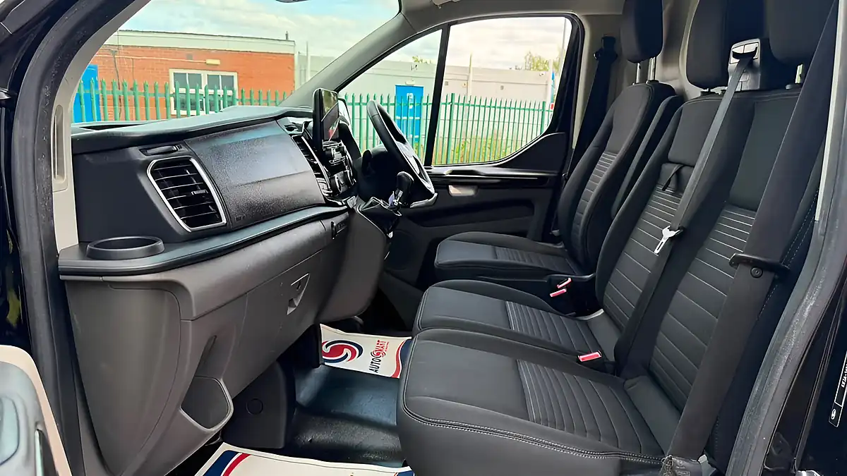 Used 2021 Ford Transit Custom Limited Black - Interior and Exterior details 16