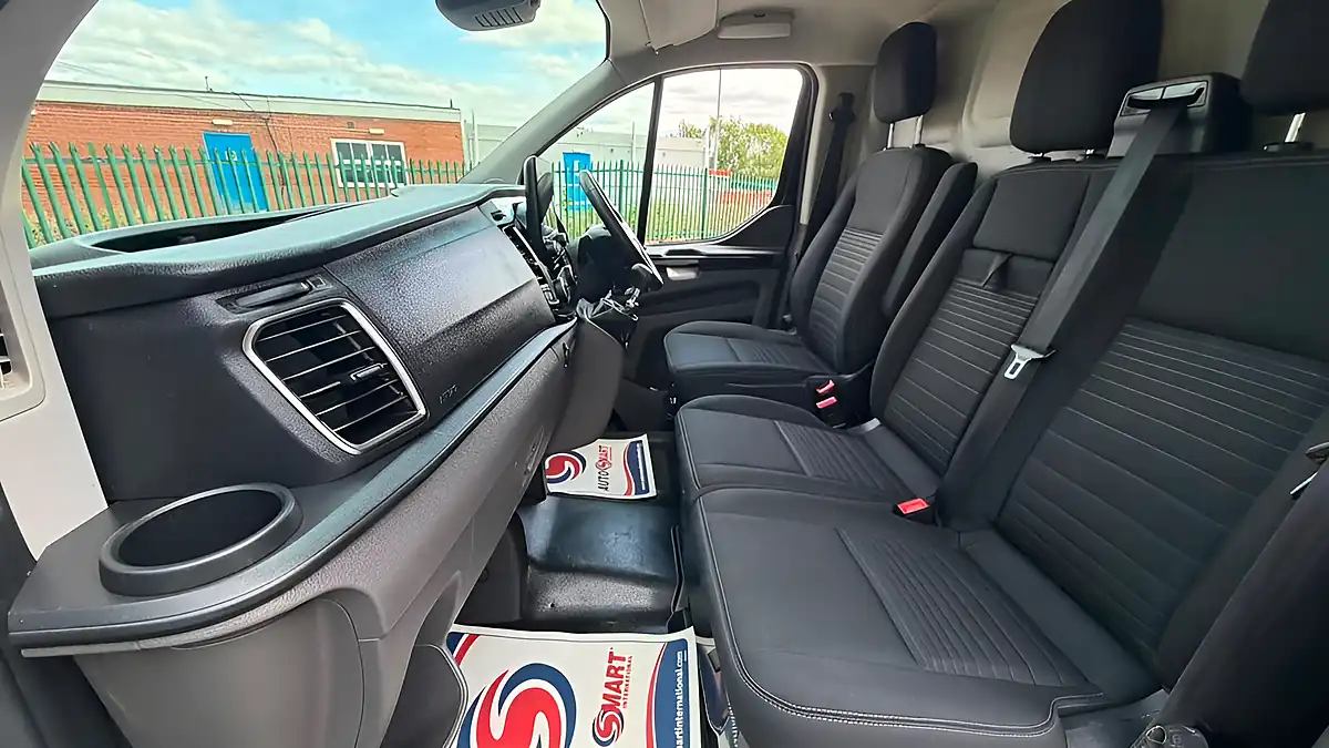 Used 2021 Ford Transit Custom Limited Black - Interior and Exterior details 17