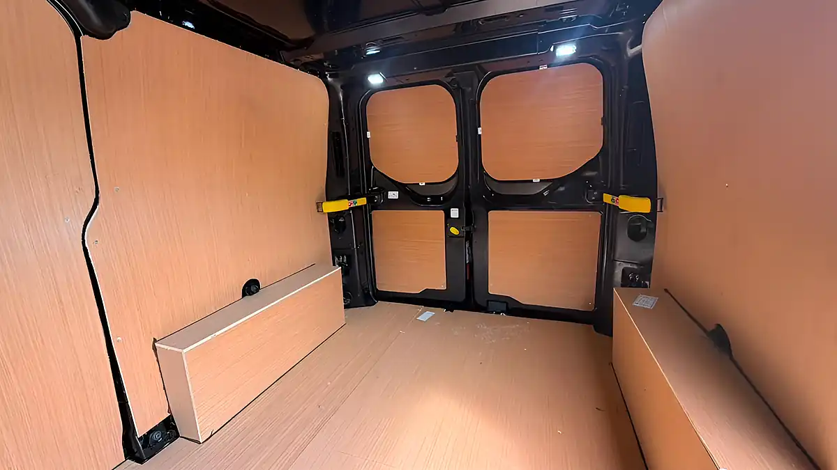 Used 2021 Ford Transit Custom Limited Black - Interior and Exterior details 7
