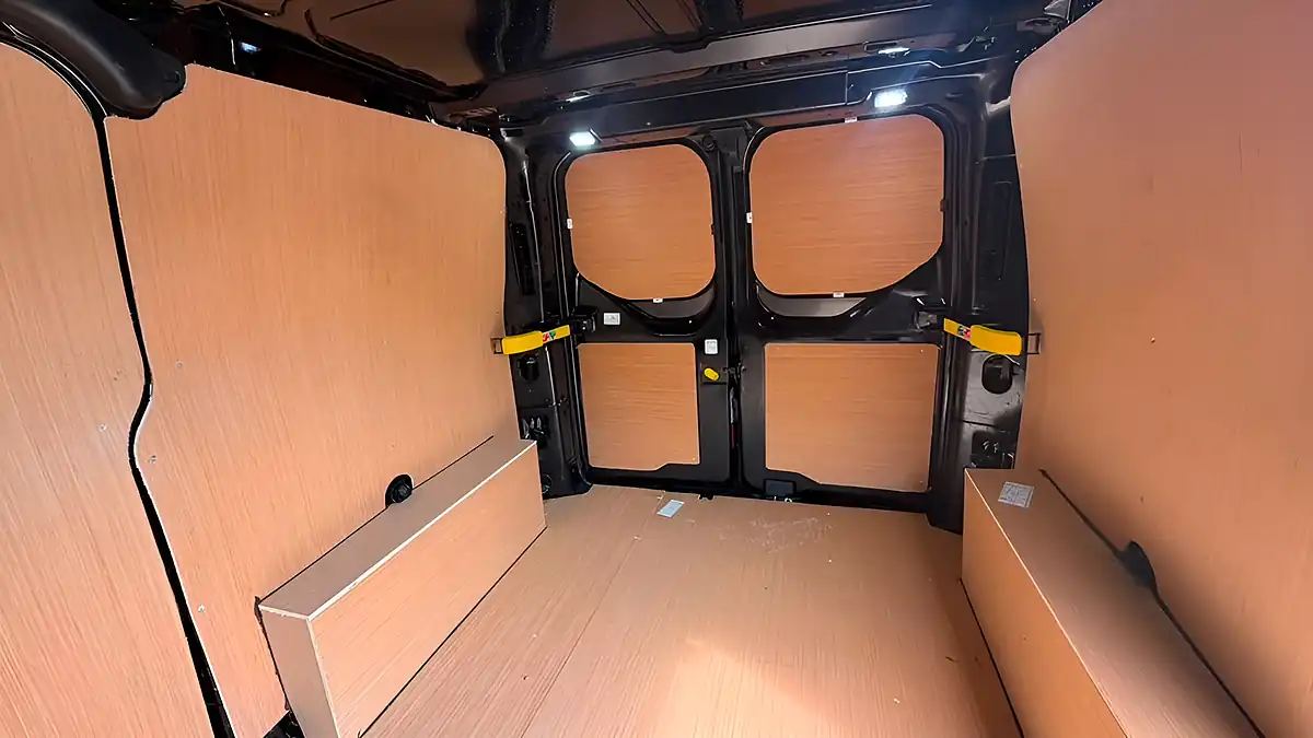 Used 2021 Ford Transit Custom Limited Black - Interior and Exterior details 9