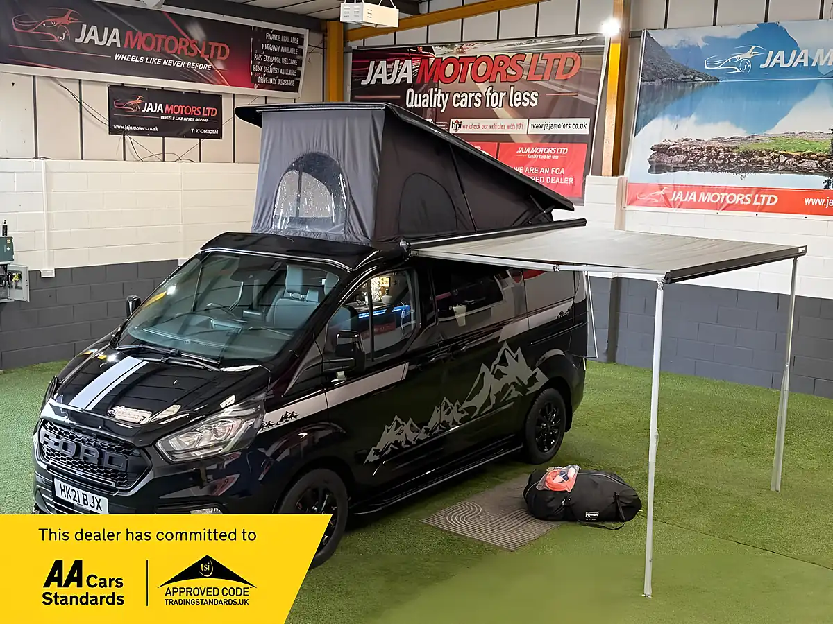 Used 2021 Ford Transit Custom Limited Black - Front View