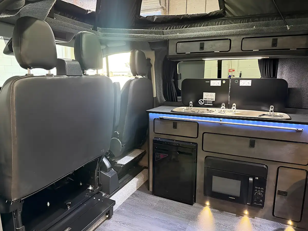 Used 2021 Ford Transit Custom Limited Black - Interior and Exterior details 16