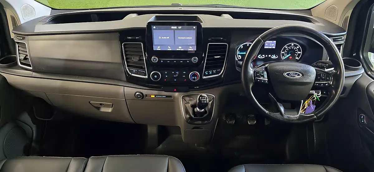 Used 2021 Ford Transit Custom Limited Black - Interior and Exterior details 8