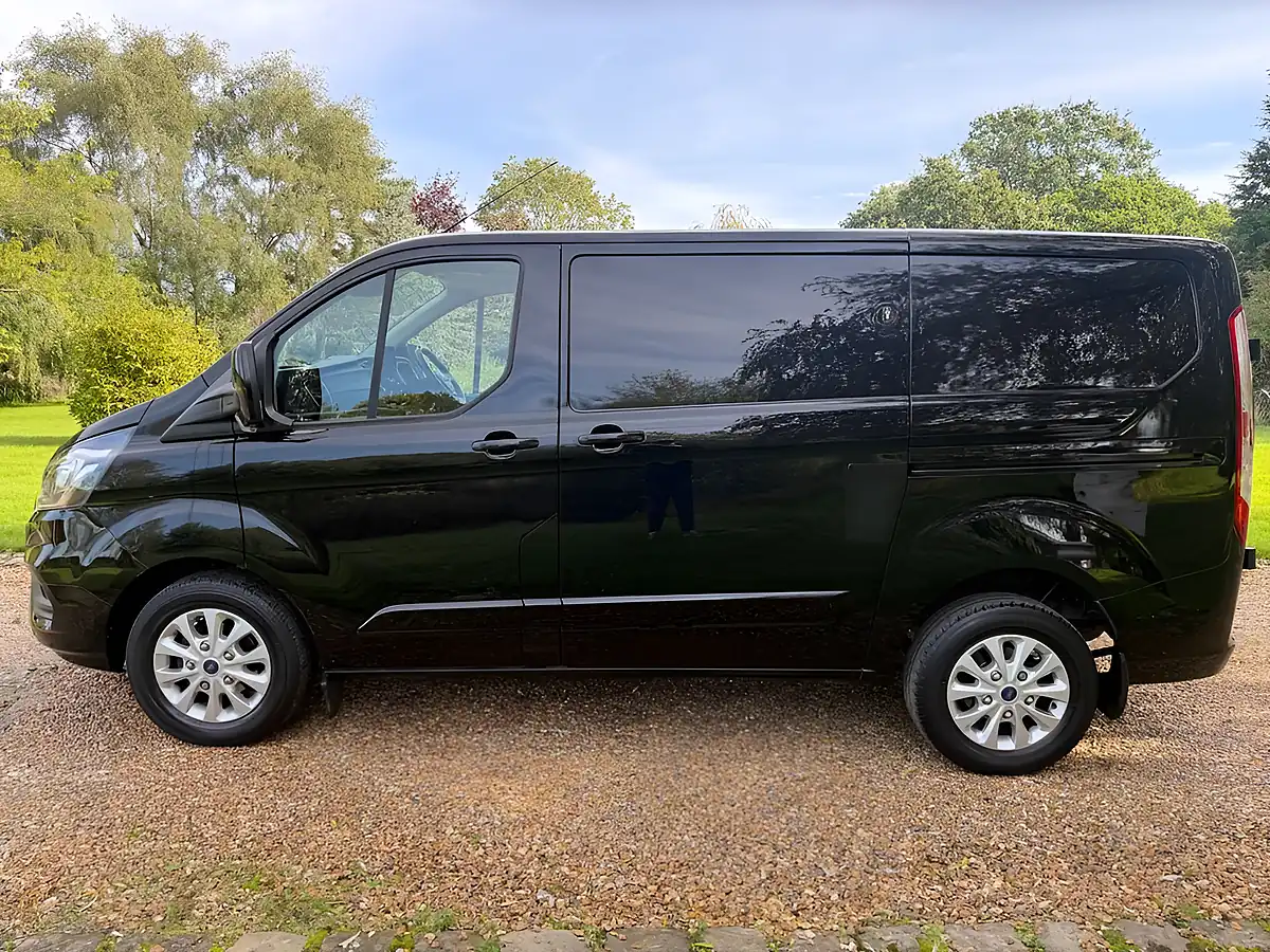 Used 2021 Ford Transit Custom Limited Black - Interior and Exterior details 2
